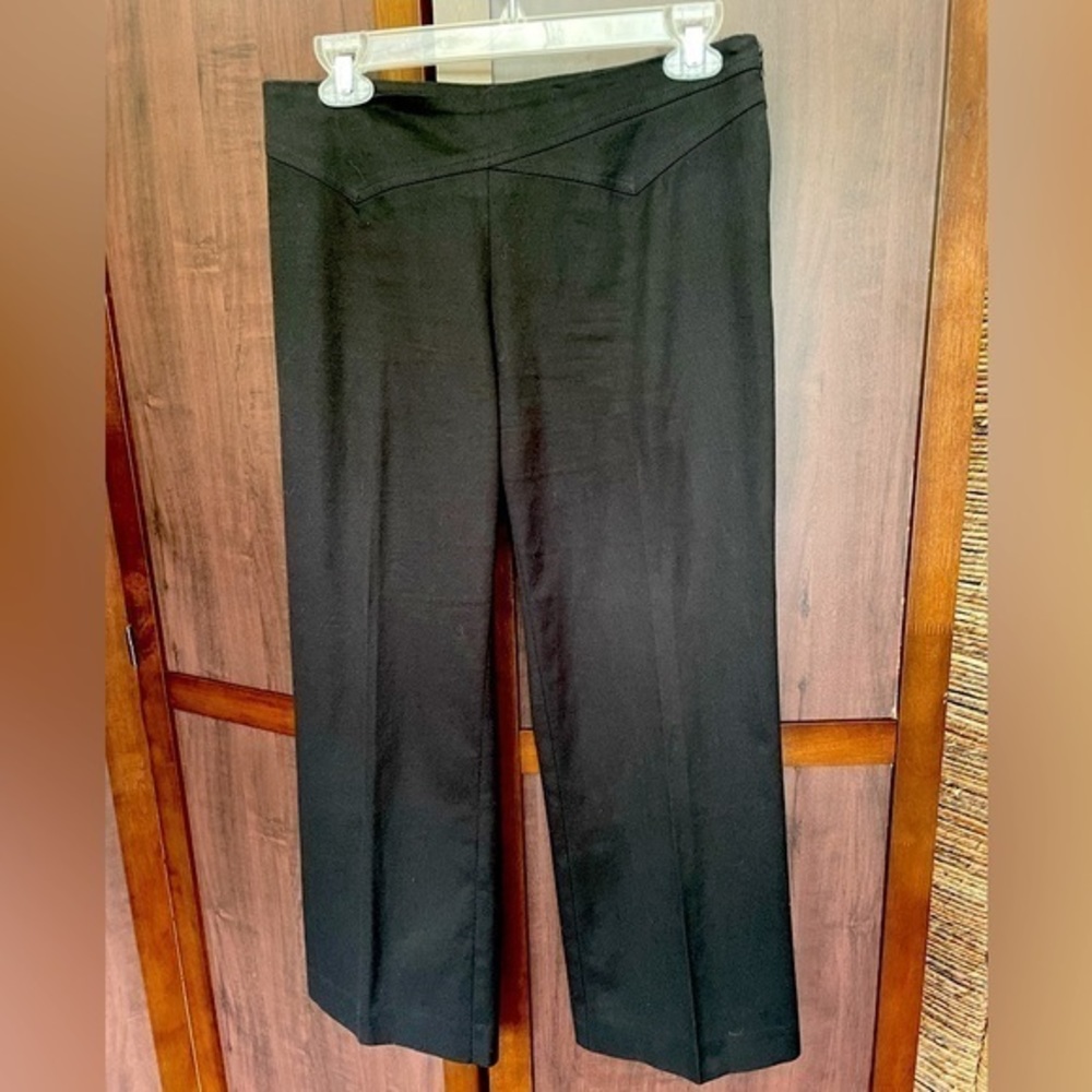 Trina Turk black cotton pants.‎  Size 6